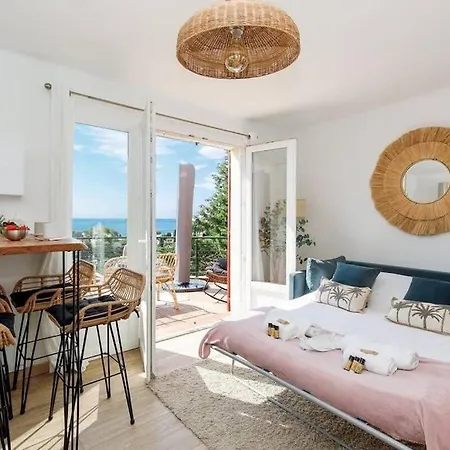 Beau T2 Avec Terrasse Vue *
